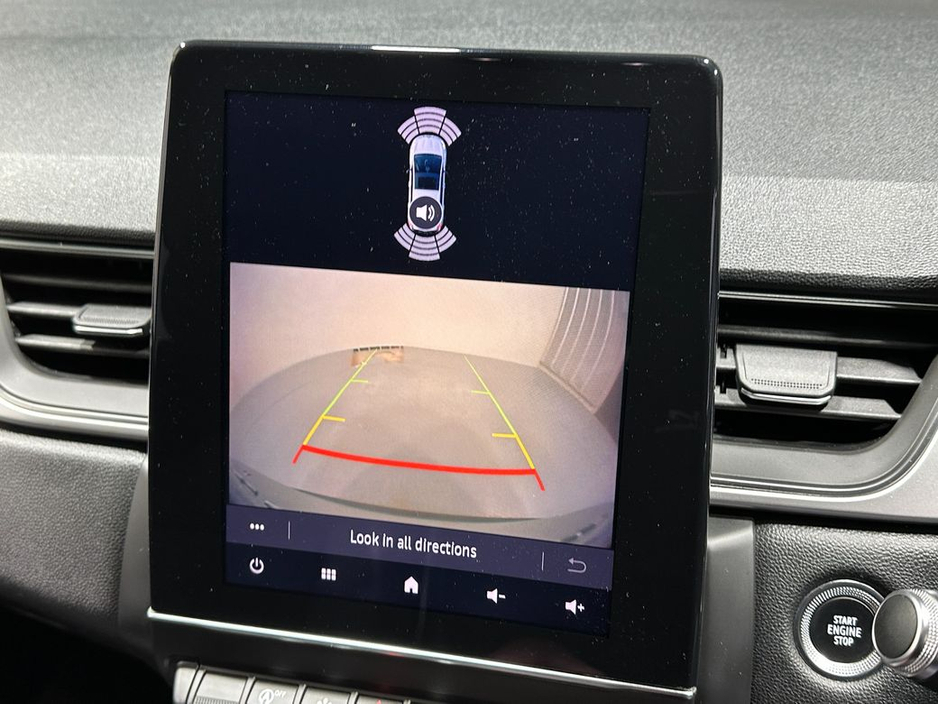 2020 Renault Captur - image 13