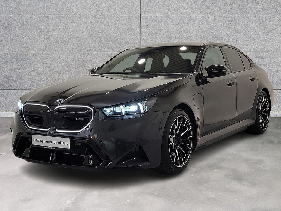 2025 BMW M5 M5 Phev Auto Entry 4.4 727 xDrive 22.1 kWh PHEV 197BHP /145 kw Step-tronic Auto Start/Stop