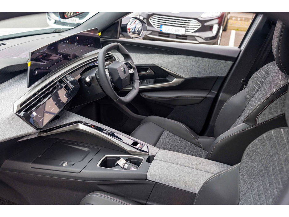 2026 Peugeot 5008 - image 22