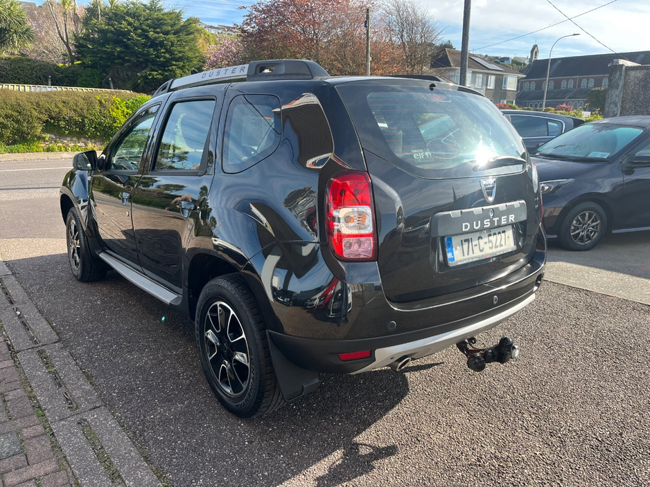 2017 Dacia Duster - image 3