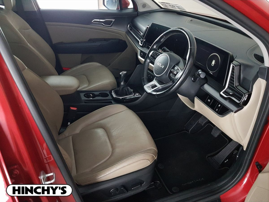 2022 Kia Sportage - image 6
