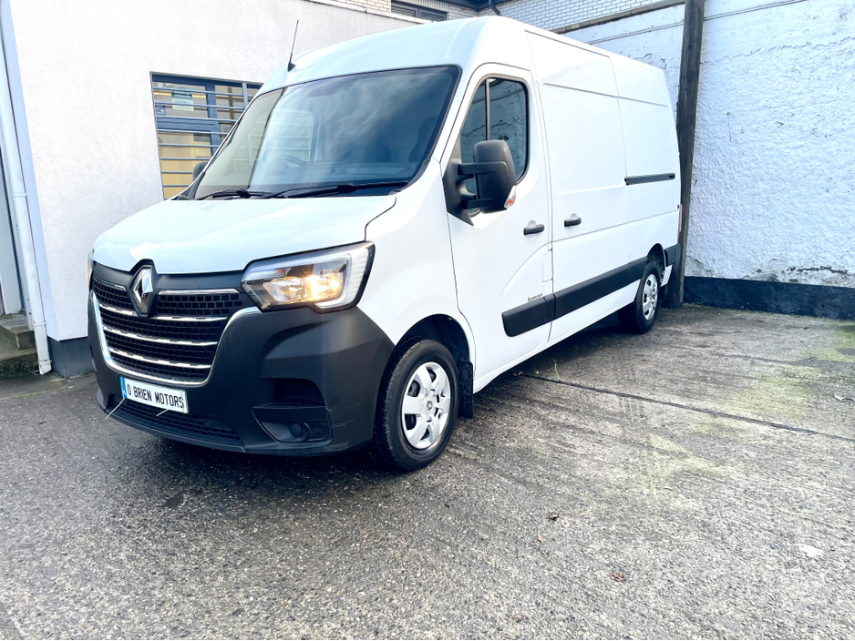 2023 Renault Master MM35 BUSINESS+ 2.3 BLUE DCI 135BHP MWB €18,000