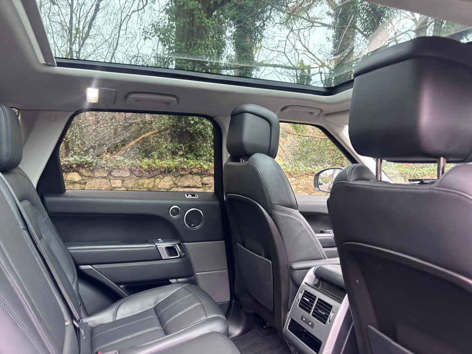 2020 Land Rover Range Rover Sport 2.0 P400E HSE DYNAMIC €43,950