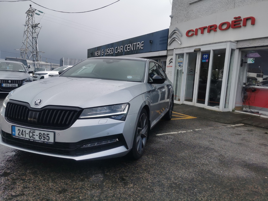 2024 Skoda Superb - image 2