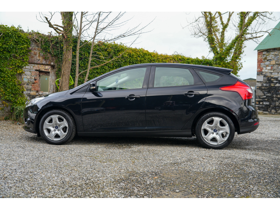 2013 Ford Focus - image 13