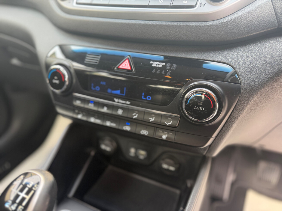 2015 Hyundai Tucson - image 8