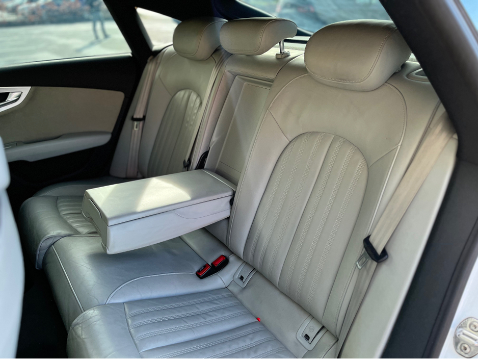 2017 Audi A7 - image 26