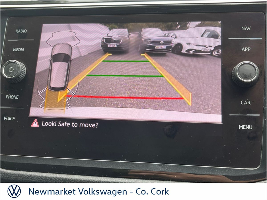 2021 Volkswagen Tiguan - image 31