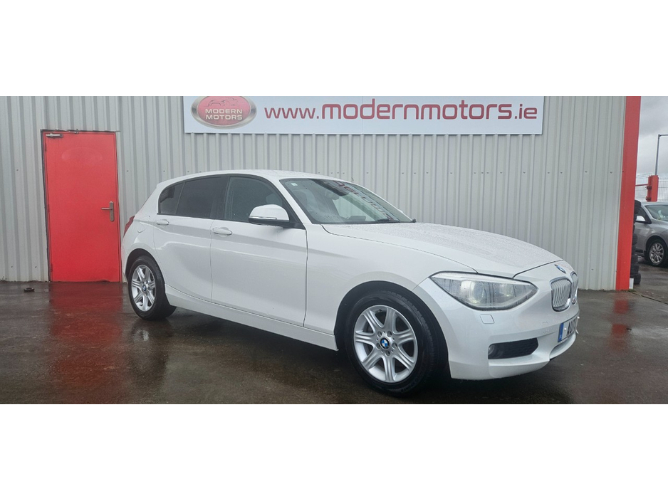 2015 BMW 1 Series - image 2