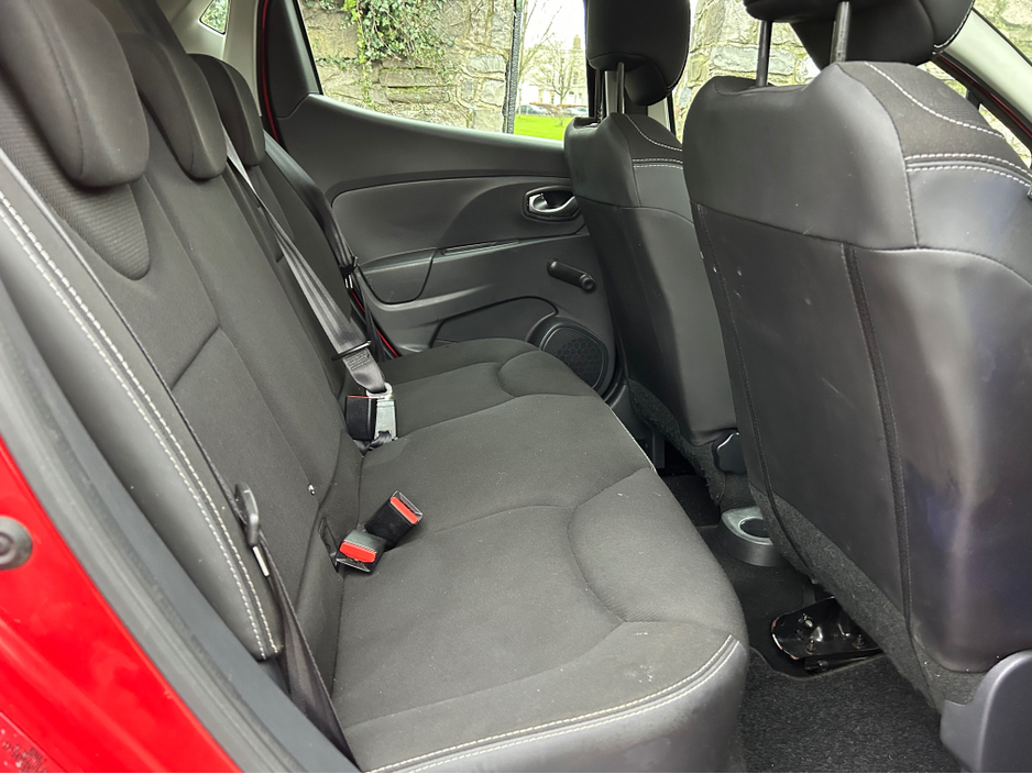 2015 Renault Clio IV DYNAMIQUE 1.2 PET 7 4DR PETROL €6,995