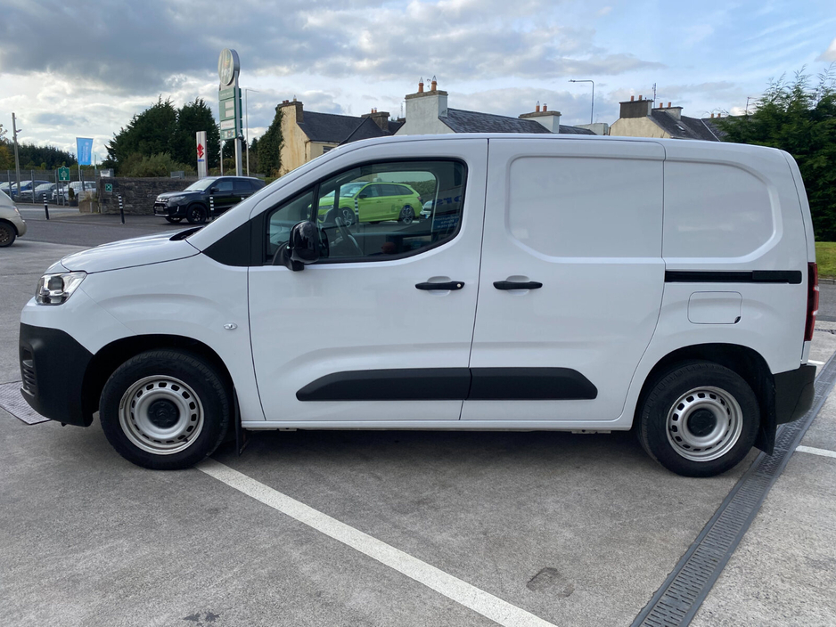 2024 Citroen Berlingo - image 6