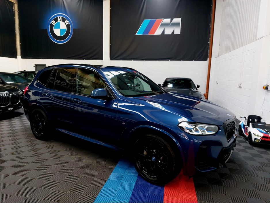 2022 BMW iX3 - image 4