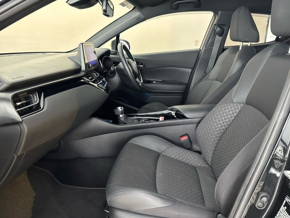 2023 Toyota C-HR HYBRID SPORT €30,950