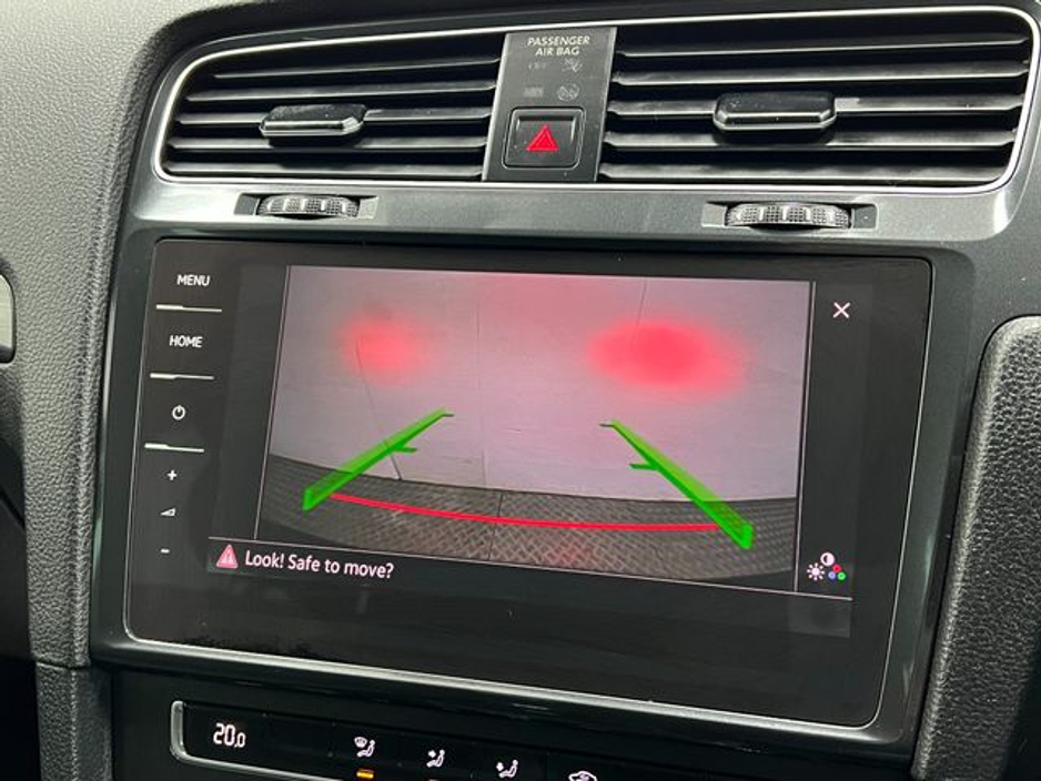 2019 Volkswagen Golf - image 25