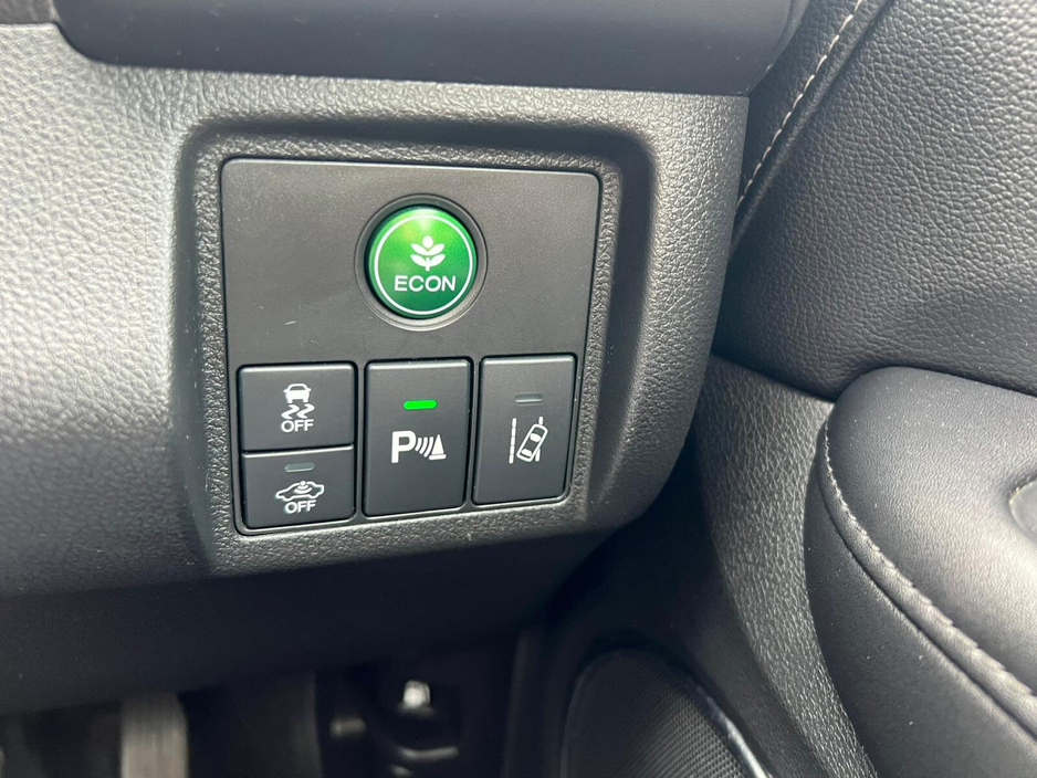 2016 Honda HR-V - image 12