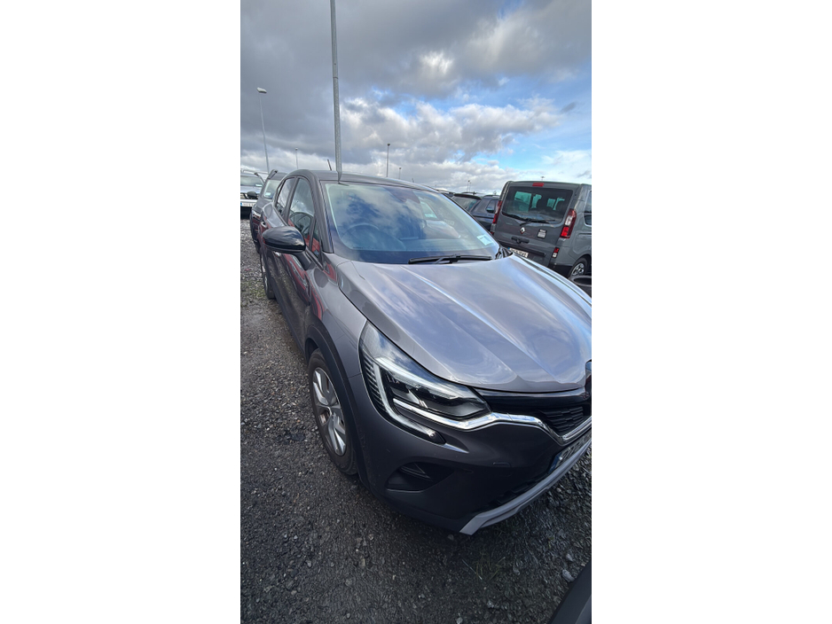 2022 Renault Captur 1.0 TCe 90 DFull Iconic €16,995