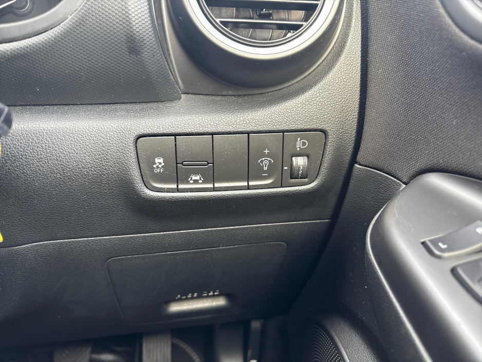 2019 Hyundai Kona - image 14