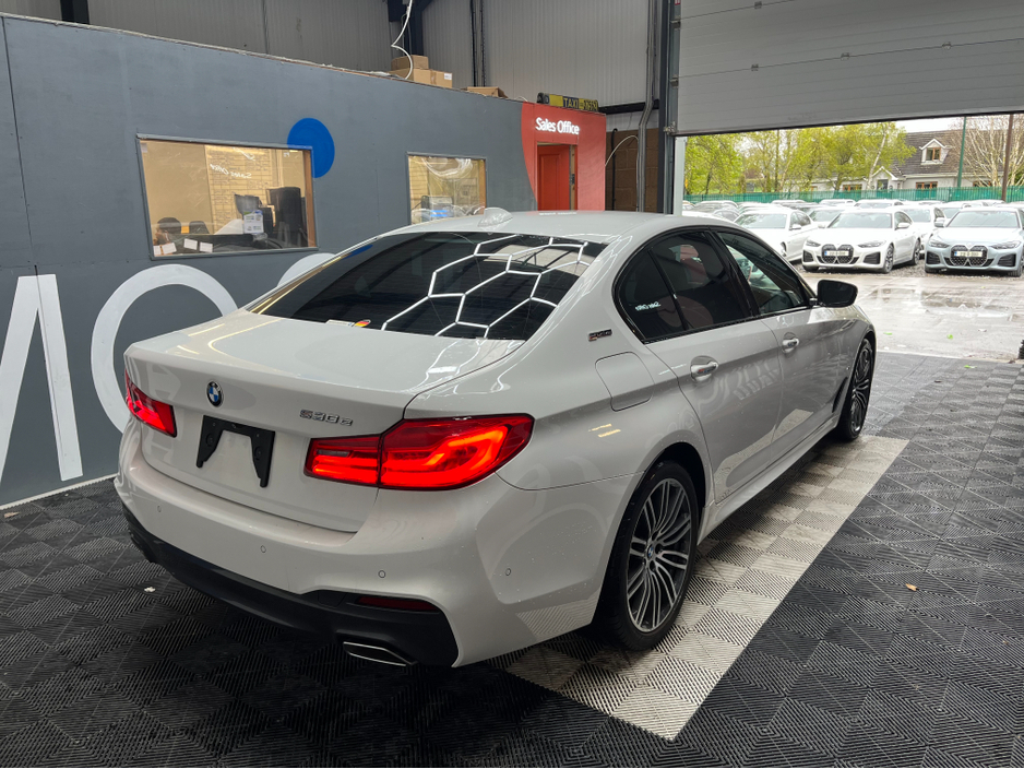 2018 BMW 5 Series - image 2