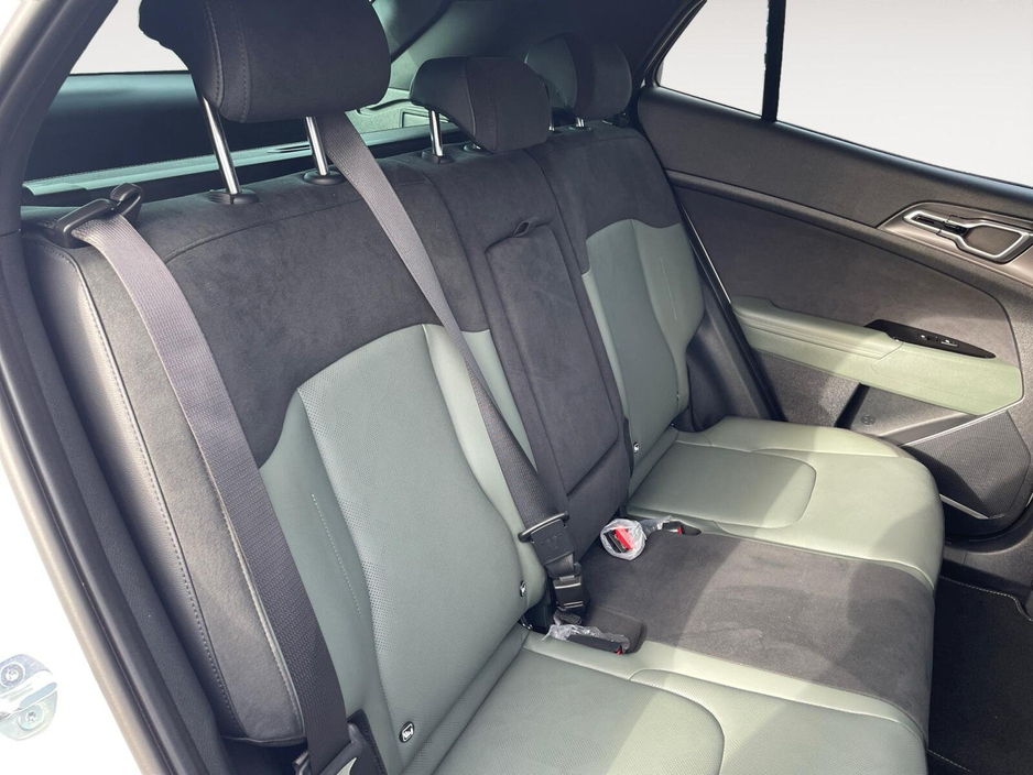 2025 Kia Sportage - image 15