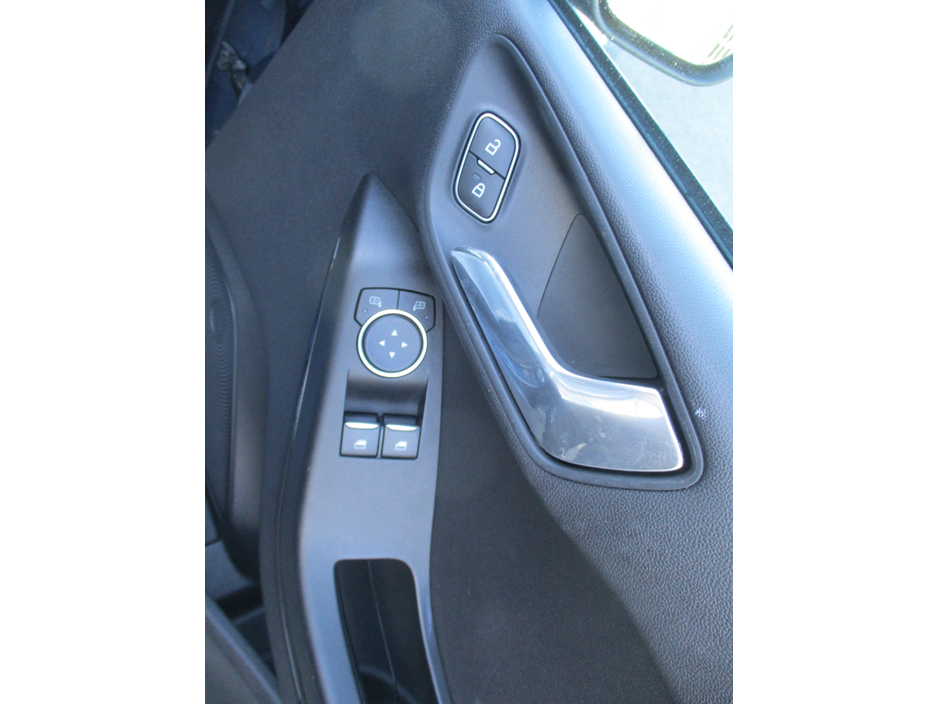 2019 Ford Fiesta - image 17