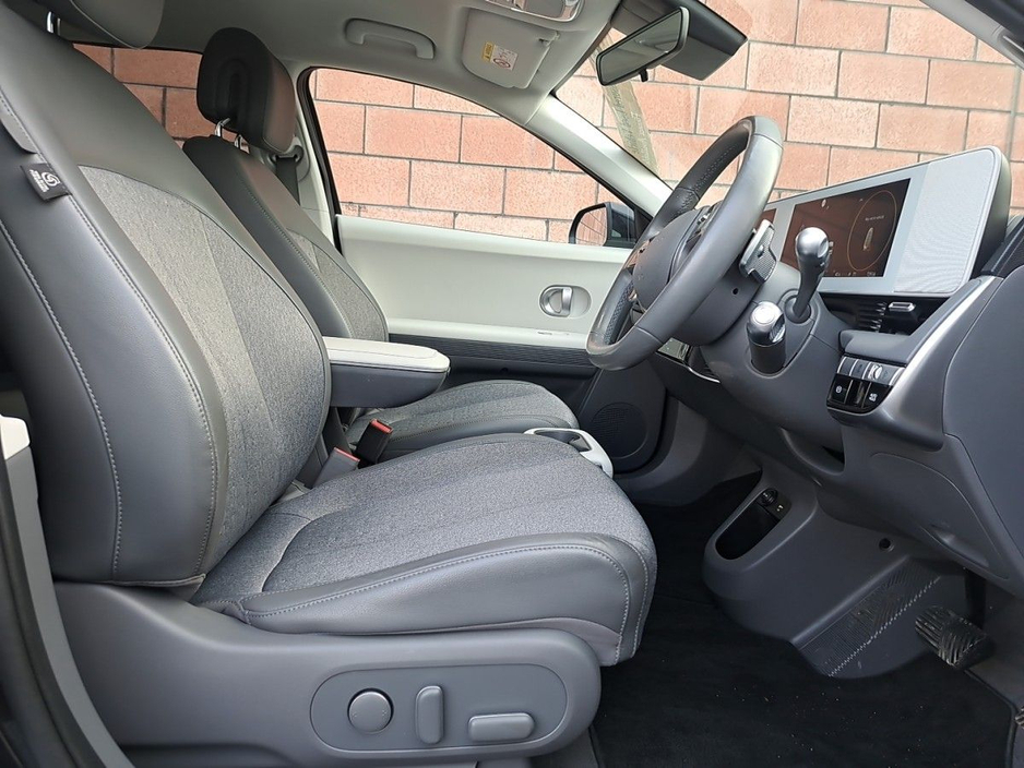 2022 Hyundai Ioniq 5 Executive Plus with a 73 k/wh Battery €26,950