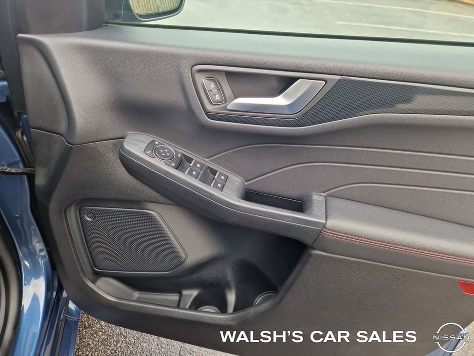 2023 Ford Kuga St-line X 5D 1.5TD 120 S6.2 M6 €29,900