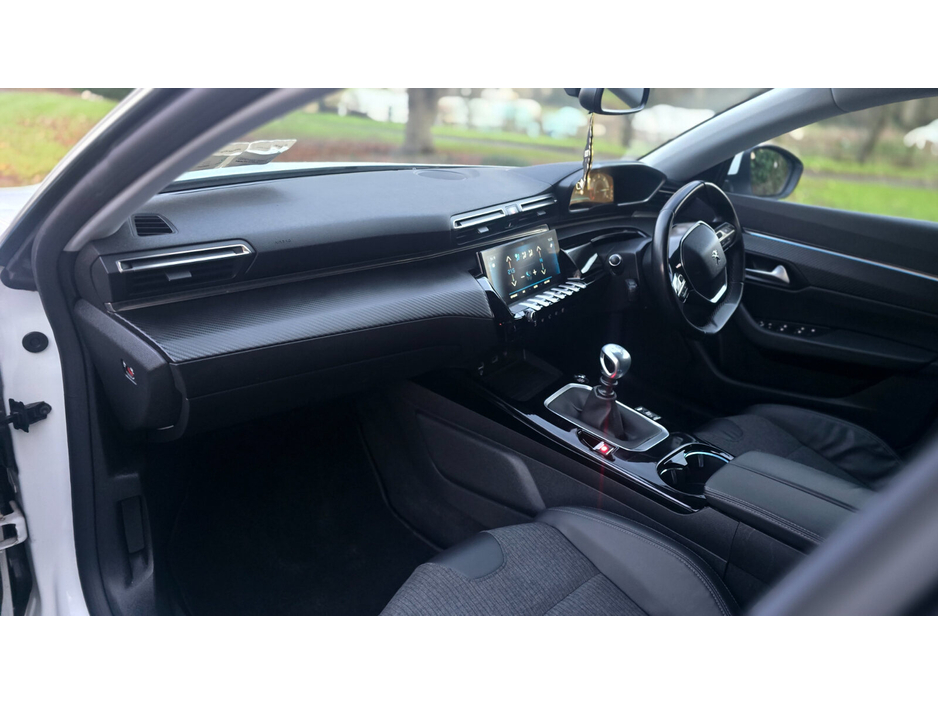 2019 Peugeot 508 - image 11