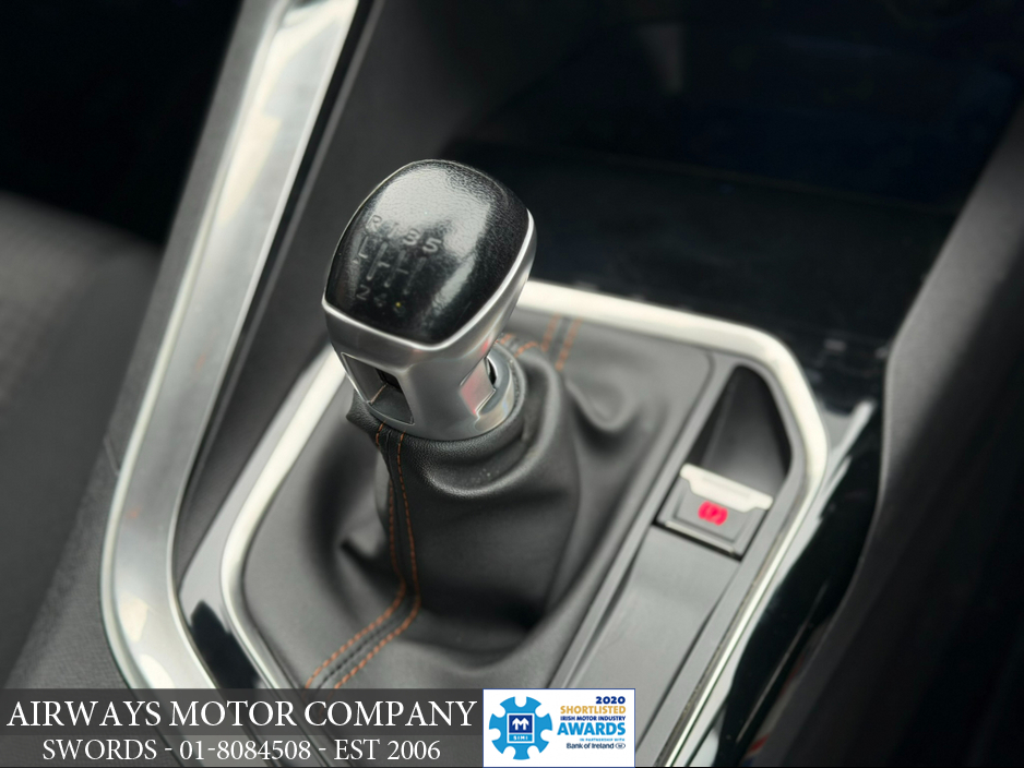 2019 Peugeot 3008 - image 12