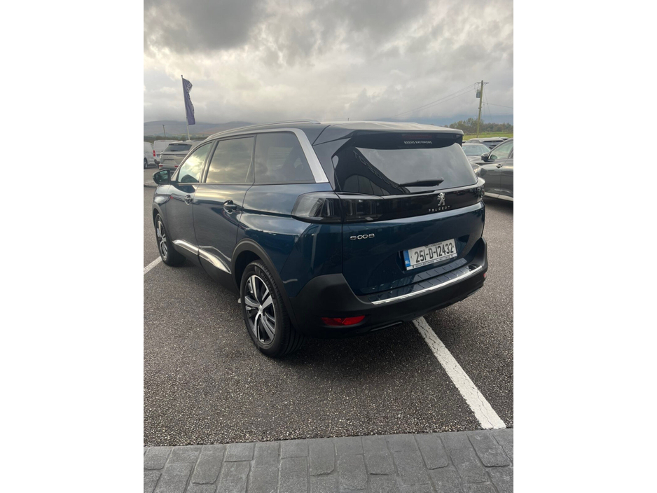 2025 Peugeot 5008 1.5 BlueHDi 130bhp Allure Auto