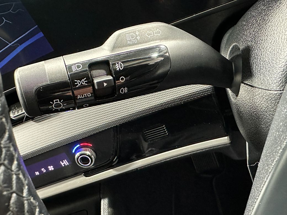 2023 Kia Sportage - image 18