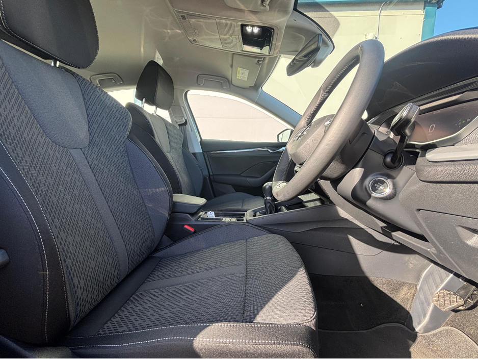 2024 Skoda Octavia - image 8