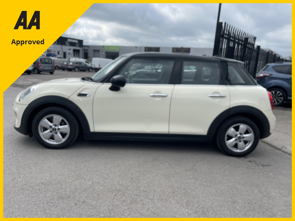 2018 MINI Cooper - image 14