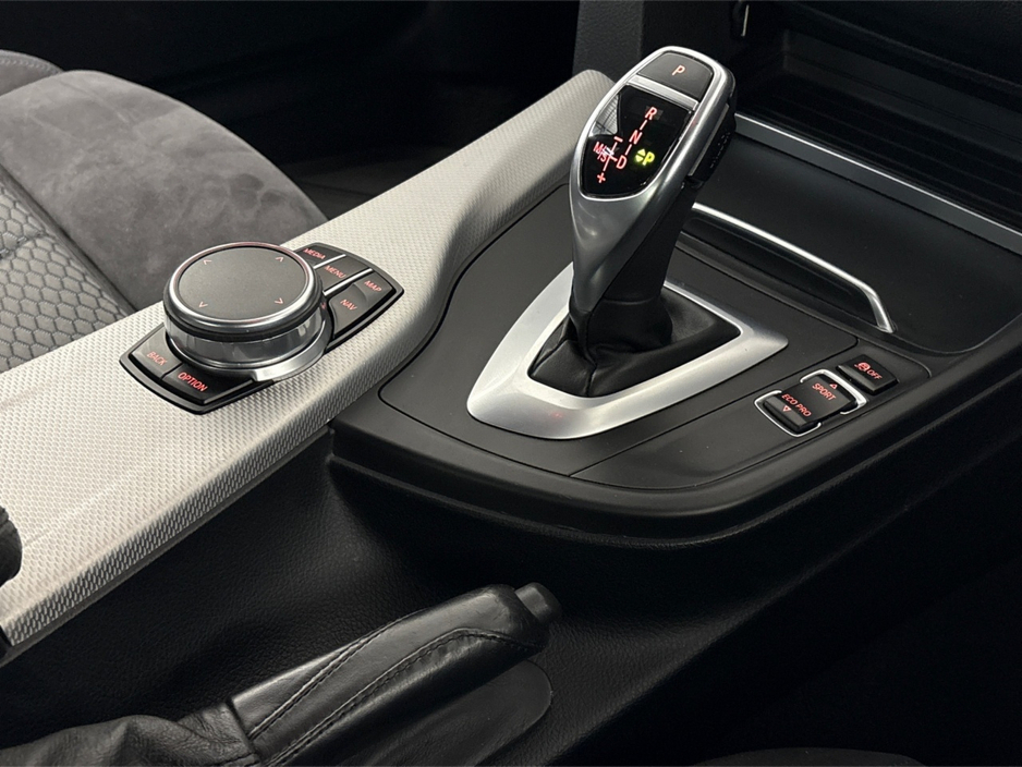 2017 BMW 4 Series - image 16