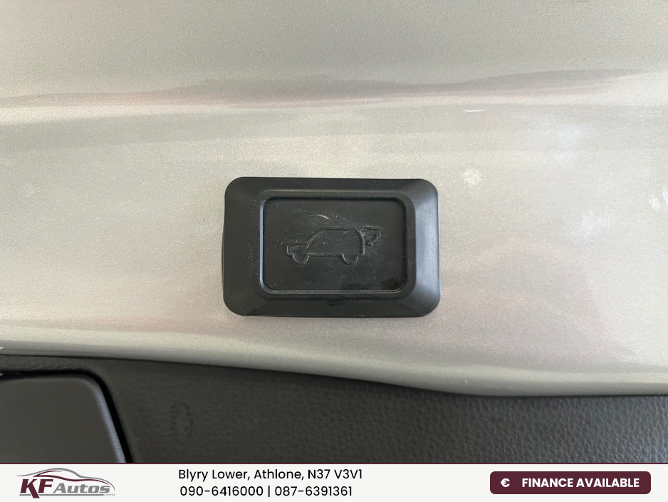 2021 Toyota Rav4 Hybrid Sol 2.5L MY21 178bhp Auto - 211 Reg €29,995