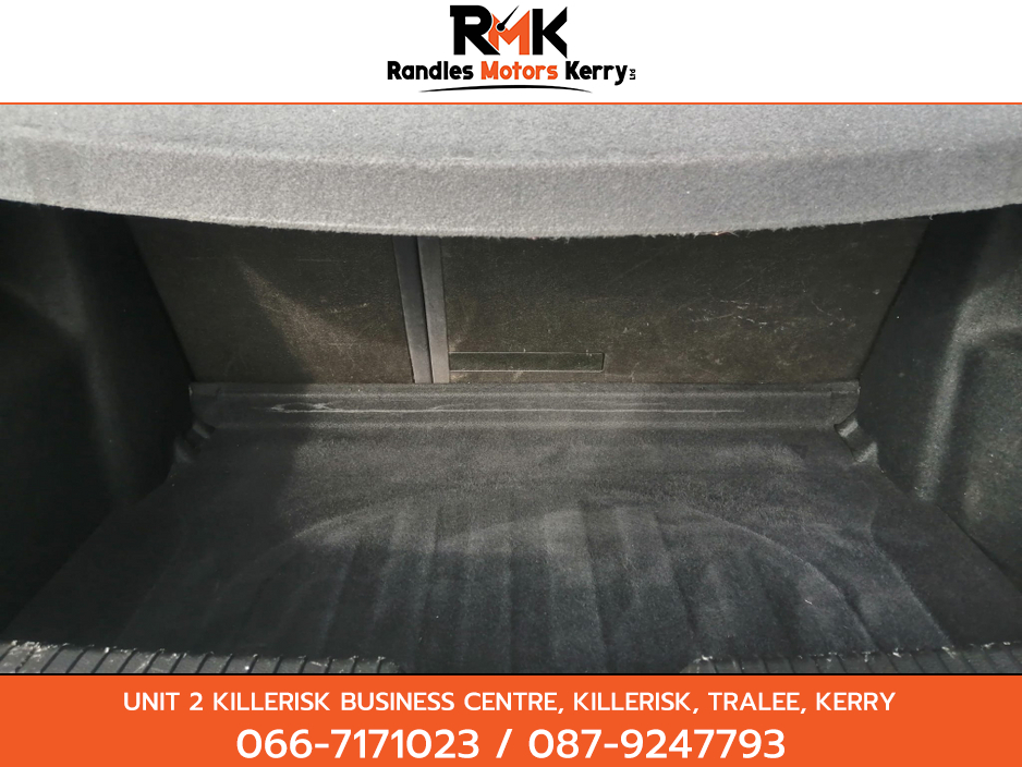 2013 Hyundai i30 - image 9