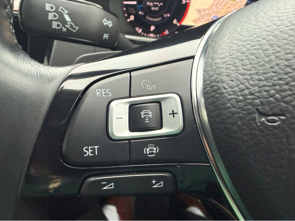 2020 Volkswagen Passat - image 15