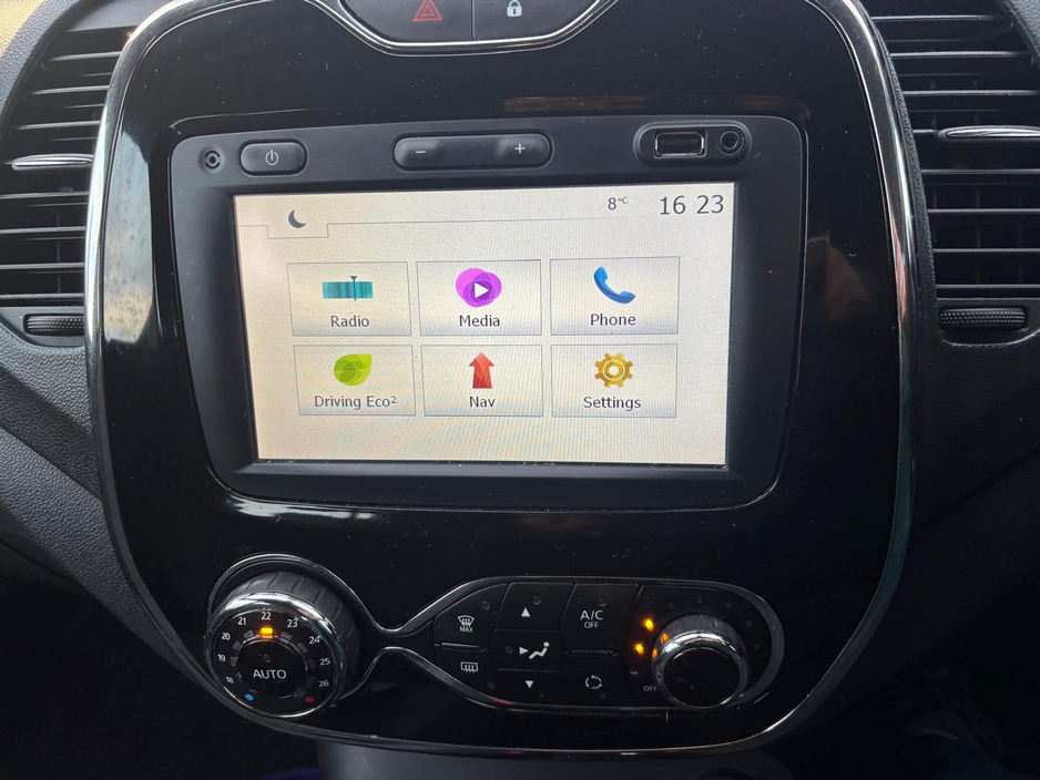 2016 Renault Captur INTENSE TCE 90    PETROL  LOW  MILEAGE €9,950