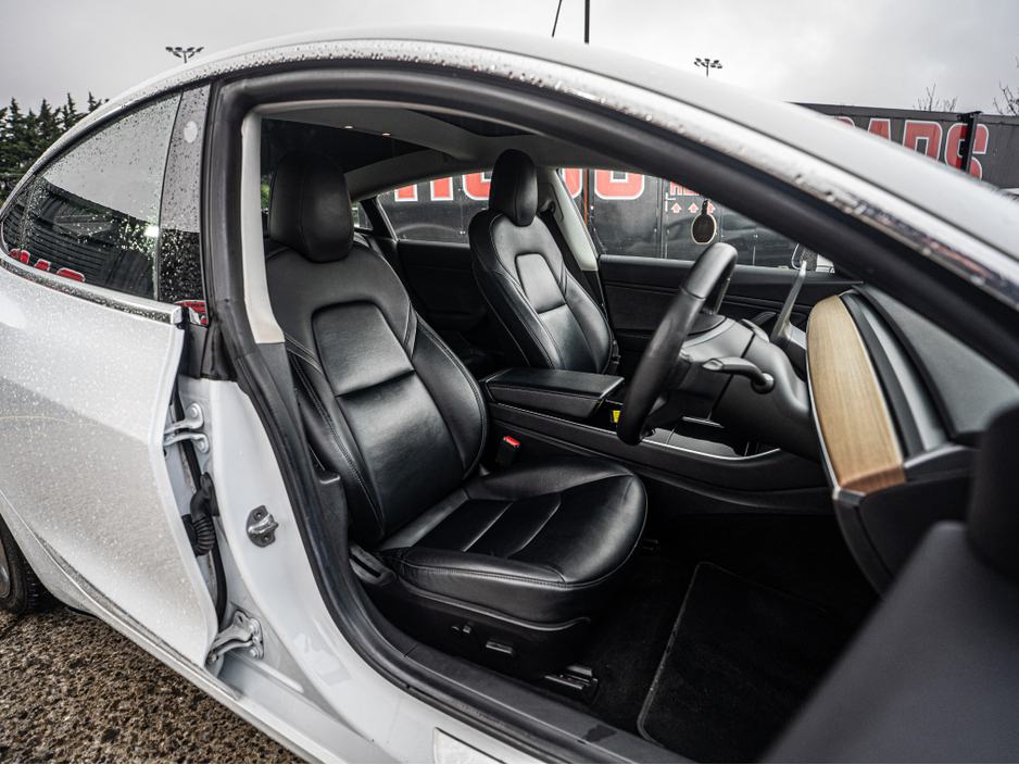 2019 Tesla Model 3 192 Tesla Model 3/New NCT/Irish/1yr warranty €19,888