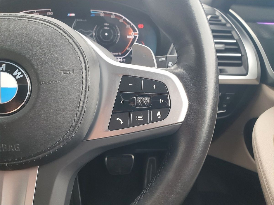 2022 BMW X3 - image 18