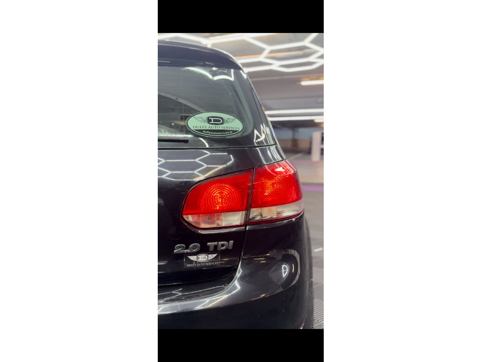 2010 Volkswagen Golf - image 15