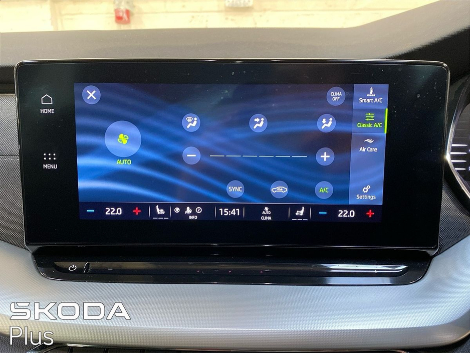 2023 Skoda Octavia - image 16