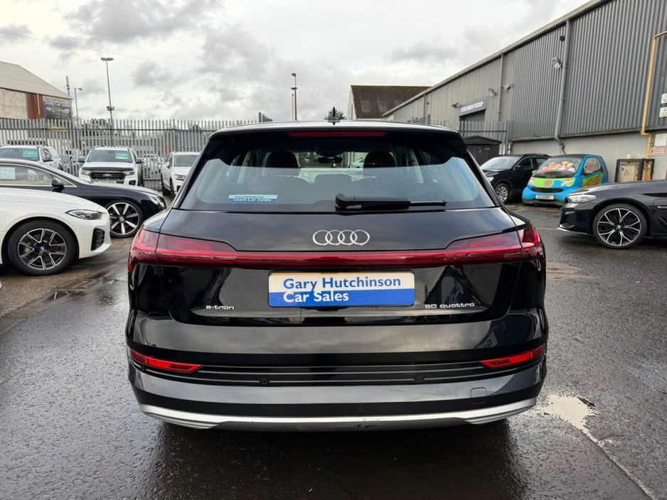 2022 Audi e-tron - image 6