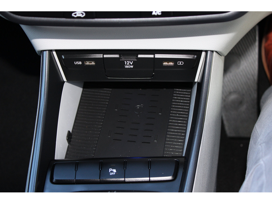 2022 Hyundai i20 1.2 Launch Edition 2 Tone Roof €18,950