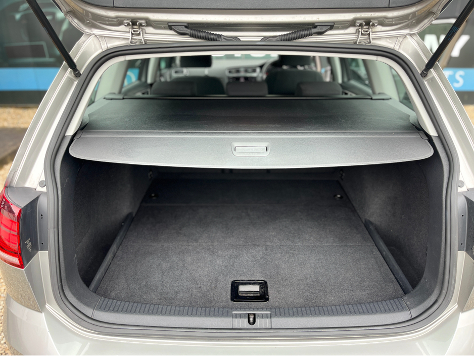 2018 Volkswagen Golf - image 17