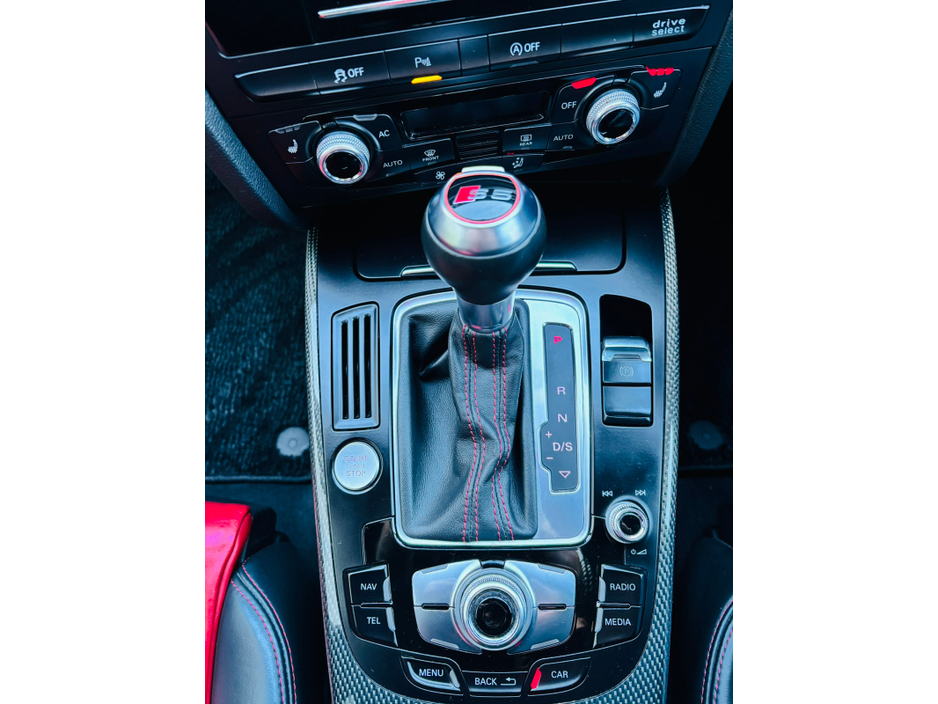 2012 Audi S5 - image 18