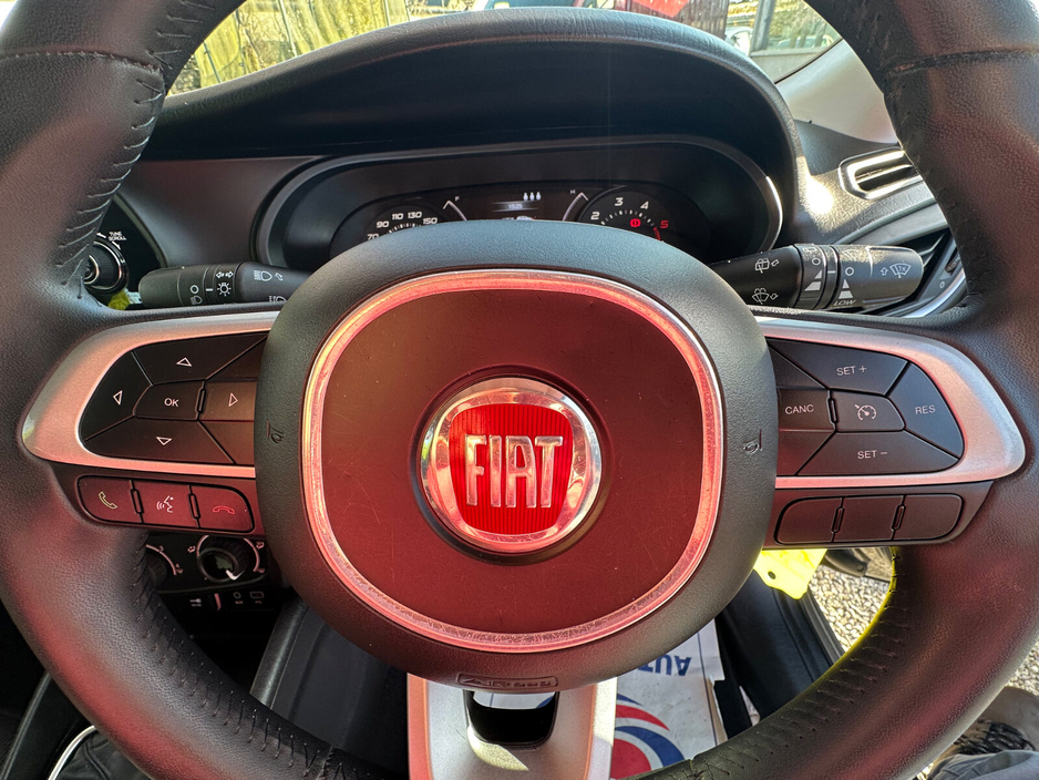 2017 Fiat Tipo - image 11