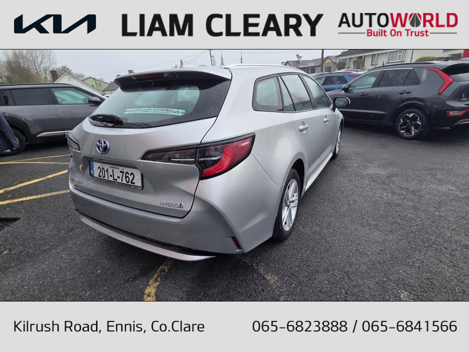 2020 Toyota Corolla - image 3