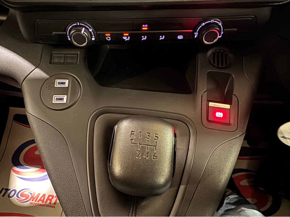 2024 Opel Combo SPORTIVE L1H1-1.5 100PS D-6SPEED TOP SPEC €19,950