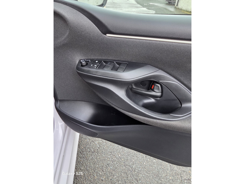 2020 Toyota Yaris  €14,950