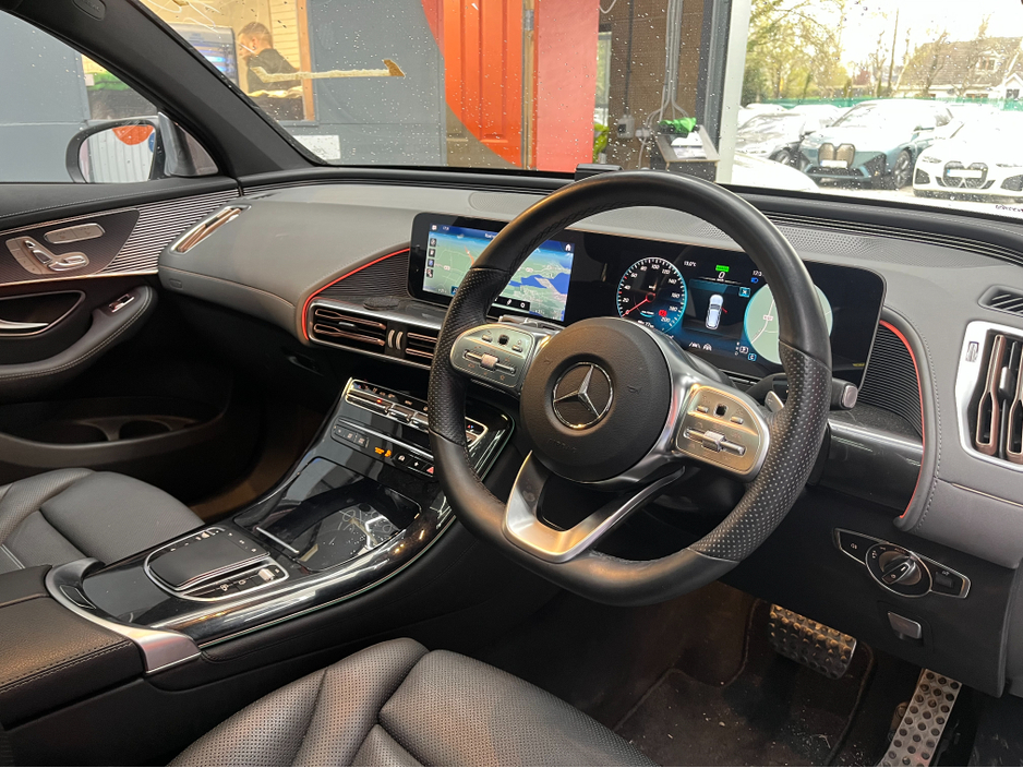 2020 Mercedes-Benz EQC - image 11